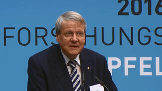 Jörg Hacker