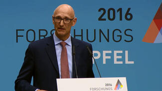Timotheus Höttges