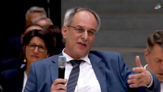 Uwe Cantner